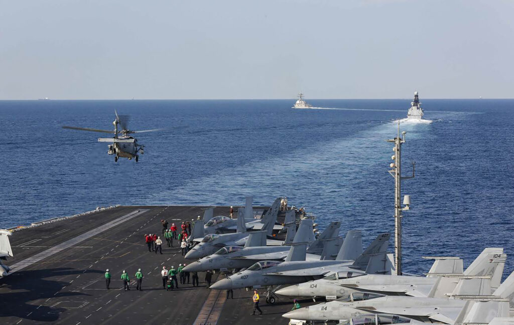 Οι Αμερικανοί δηλώνουν ότι εμπόδισαν 20 εμπορικά πλοία να προσεγγίσουν το Ιράν