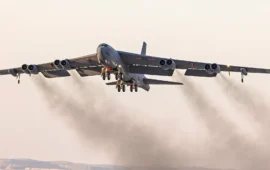 Δεν «πεθαίνουν» τα Β-52 Stratofortress – Νέος εκσυγχρονισμός και επαναφορά από τα «νεκροταφεία»