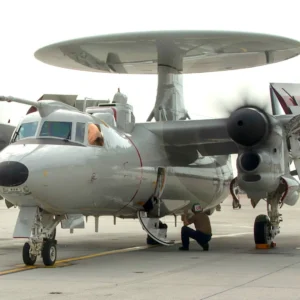 Ακόμα τρία E-2D Advanced Hawkeye Block II αποκτά το αμερικανικό Ναυτικό – Στο 1,2 δισ.δολάρια το κόστος
