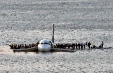 Οι πιο απίθανες προσγειώσεις στην ιστορία της αεροπορίας που έσωσαν εκατοντάδες επιβάτες