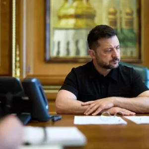 Αποκαλυπτικός ο Β.Ζελένσκι: Αναγνώρισε την υπεροχή των Ρώσων στους βαλλιστικούς πυραύλους – Τι είπε