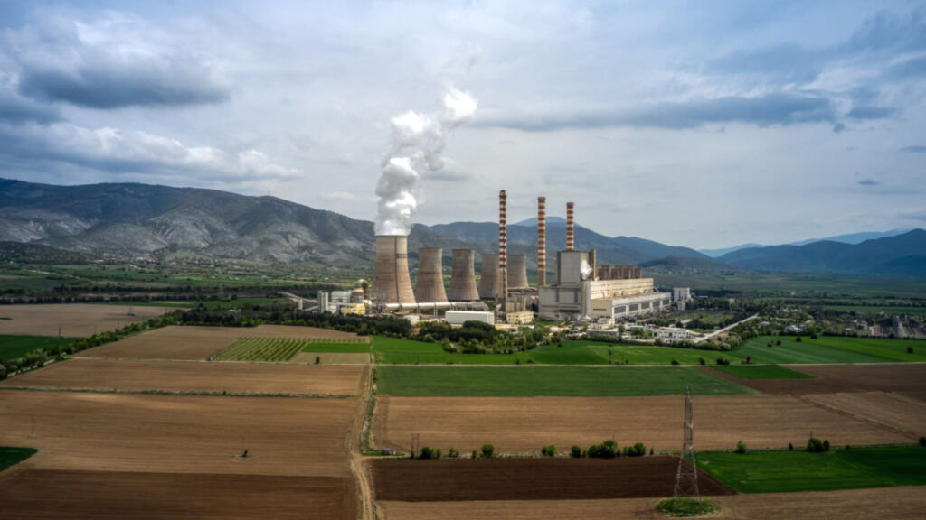 Ο νέος φιλοευρωπαίος πρωθυπουργός της Ουγγαρίας έκλεισε το μεγαλύτερο πυρηνικό εργοστάσιο τη χώρας