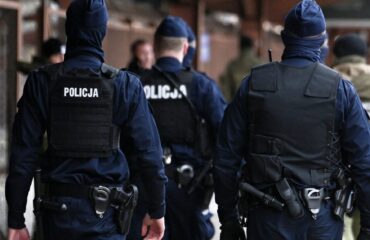 Πολωνία: Συνελήφθη Ουκρανός υπάλληλος της πρεσβείας στα σύνορα – Κατηγορείται για μεταφορά μεγάλων ποσών και χρυσού