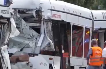 Σφοδρή σύγκρουση δύο τραμ στη Γερμανία – 25 τραυματίες, επτά σε σοβαρή κατάσταση (βίντεο)