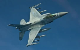 Τουρκικά οπλισμένα F-16 «συνεπλάκησαν» με ελληνικά μαχητικά στο Αιγαίο