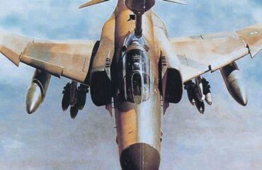 Το Ιράν ενεργοποιεί τα F-4 Phantom για βομβαρδισμούς: Τα αμερικανικά μαχητικά σε ετοιμότητα να χτυπήσουν Αμερικανούς