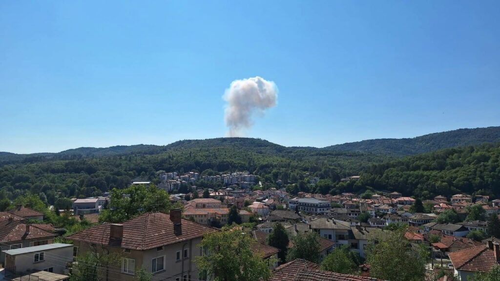 Έκρηξη σε αποθήκη πυρομαχικών στη Βουλγαρία: Στο επίκεντρο εγκαταστάσεις της EMCO που προμηθεύει την Ουκρανία