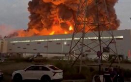 Η Ουκρανία χτύπησε το μεγαλύτερο logistics hub της Wildberries στην Μόσχα – Μεγάλη φωτιά σε αποθήκη 200.000 τ.μ.