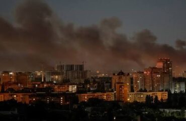 «Κόλαση» σε Κίεβο, Πολτάβα και Κριβί Ριχ: Οι Ρώσοι διέλυσαν κρίσιμες στρατηγικές υποδομές