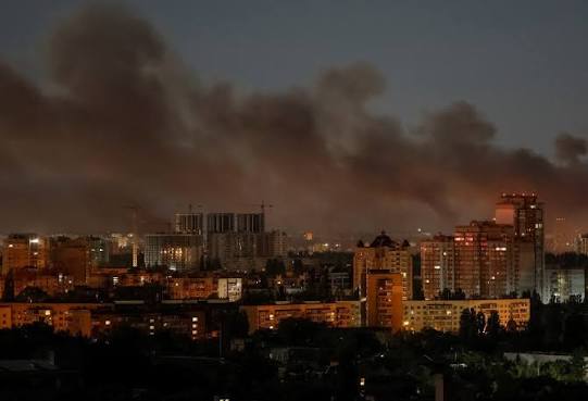 «Κόλαση» σε Κίεβο, Πολτάβα και Κριβί Ριχ: Οι Ρώσοι διέλυσαν κρίσιμες στρατηγικές υποδομές