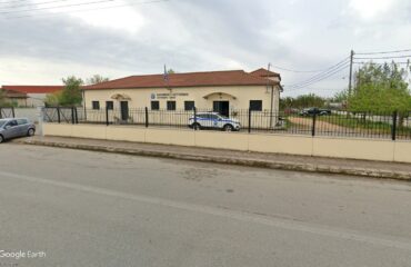 Εισβολή από ομάδα Ρομά σε αστυνομικό τμήμα στη Γαστούνη! – Επιχείρησαν να απελευθερώσουν κρατούμενο ομόφυλό τους!