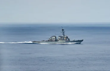 Χωρίς ρεύμα για τέσσερις ημέρες έμεινε το αμερικανικό αντιτορπιλικό USS Benfold ενώ επιχειρούσε στον Ινδικό Ωκεανό!