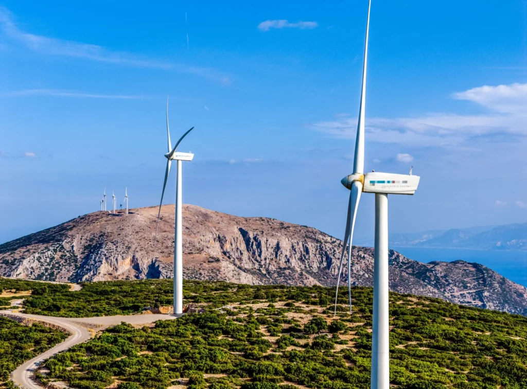 Νέα πρόκληση της Άγκυρας: Αμφισβητεί το ελληνικό χωροταξικό πλαίσιο για τις ΑΠΕ