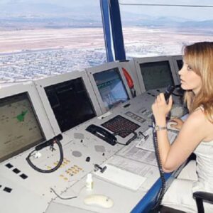 Ελεγκτές εναέριας κυκλοφορίας προειδοποιούν για κίνδυνο δυστυχημάτων λόγω τουριστικής πίεσης & «αρχαίου» εξοπλισμού