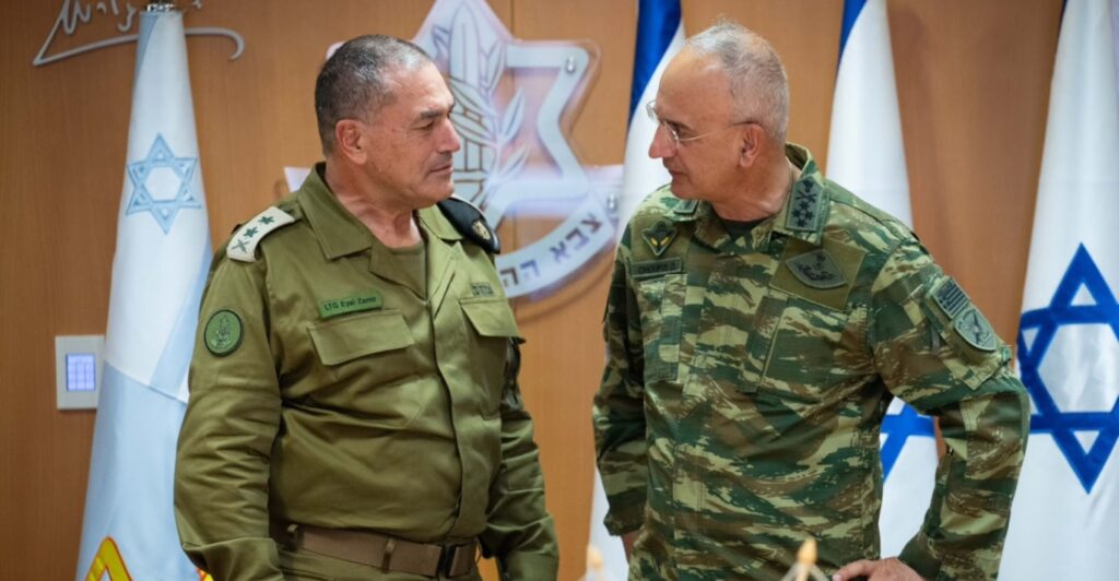 Στο Ισραήλ ο Στρατηγός Δ.Χούπης: Ο αρχηγός του ΓΕΕΘΑ συναντήθηκε με τον επικεφαλής των IDF – Τι συζήτησαν (φωτο)