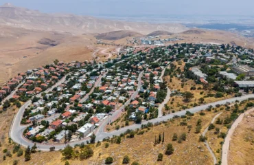 Βρετανία: Kαλεί το Ισραήλ να αναστείλει σχέδιο για την ανέγερση κατοικιών στη Δυτική Όχθη