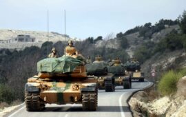 Η Τουρκία αναπτύσσει μεγάλες ποσότητες οπλικών συστημάτων στη Συρία