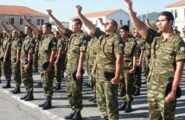 Στρατιωτική θητεία: Ποιοι μπορούν να απολυθούν στους 9 μήνες – Τι αλλάζει για όσους επιλέξουν σπουδές