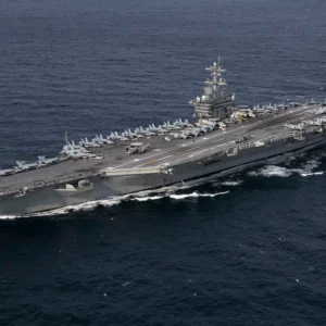 USS Abraham Lincoln΅Το αμερικανικό αεροπλανοφόρο επιστρέφει στις ΗΠΑ μετά από 9 μήνες