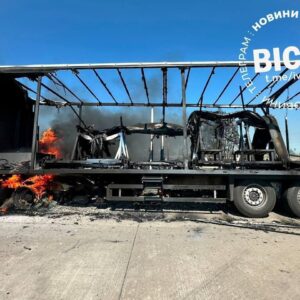 Οι ρωσικές δυνάμεις κατέστρεψαν ολοσχερώς φάλαγγα οχημάτων των AFU στην ευρύτερη περιοχή του Κιέβου (βίντεο)