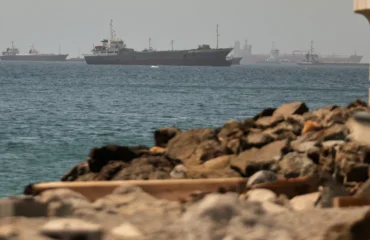 EKTAKTO: Έκλεισαν πάλι τα Στενά του Ορμούζ – Το Ομάν «σφράγισε» το νότιο πέρασμα μετά από αίτημα του Ιράν