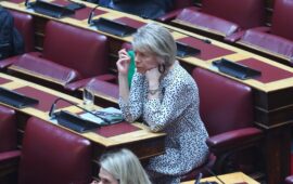 Στα «άκρα» η κόντρα της ΝΔ με την Ε.Ακρίτα: «Δεν πρόκειται να την ψηφήσουμε για αντιπρόεδρο της Βουλής»