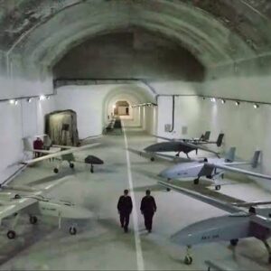Σπάνιες εικόνες από υπόγεια εγκατάσταση drones του Ιράν (βίντεο)