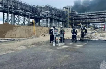 Ρωσία: Στους 15 οι νεκροί από τη φωτιά στο χημικό συγκρότημα «Αμούρ» (βίντεο)