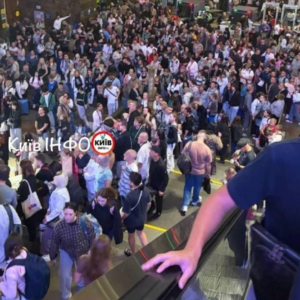 Τι συμβαίνει στο Κίεβο; – Σκηνές «χάους» στο Μετρό, χιλιάδες οχήματα έφυγαν από την πρωτεύουσα (βίντεο)