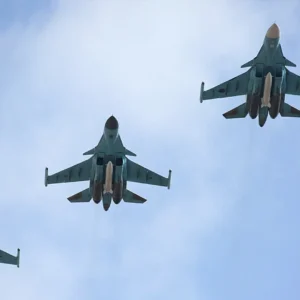 Πρωτοφανής προέλαση στο Σούμι: Τα ρωσικά Su-34 εξολοθρεύουν ό,τι βρουν μπροστά τους – Δείτε βίντεο