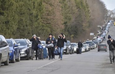 Γιατί οι κάτοικοι του Κιέβου εγκαταλείπουν την πόλη: Δεν υπάρχει νερό, ηλεκτρικό ρεύμα και αποχέτευση!