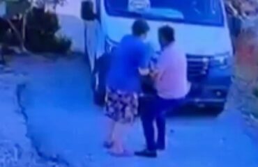 Τουρκία: Πατέρας παρέσυρε με το βαν και σκότωσε τον 1,5 έτους γιο του – Σκληρές εικόνες (βίντεο)