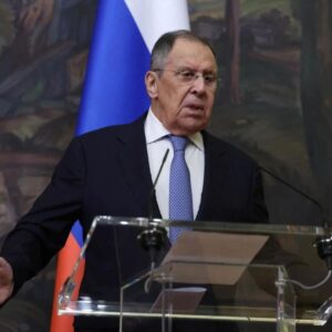 Σ.Λαβρόφ: «Οι στρατιωτικές δραστηριότητες του ΝΑΤΟ στην Αρκτική αποτελούν άμεση απειλή για τη Ρωσία»