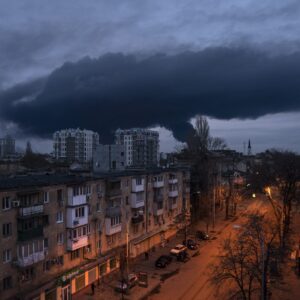 Σφοδρή ρωσική επίθεση στις ενεργειακές υποδομές της Οδησσού – Στο σκοτάδι η πόλη (βίντεο)