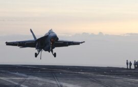Ν.Τραμπ: «Πλήττουμε στόχους και θα χτυπήσουμε ακόμα πιο σκληρά – Μπορεί να το αφανίσουμε το Ιράν»