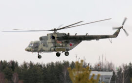 Bίντεο: H στιγμή που ρωσικό ελικόπτερο Mi-8 πραγματοποιεί αναγκαστική προσγείωση σε δρόμο στη Σαχαλίνη