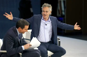 CEO της Palantir: «Στο μέλλον με την ΑΙ οι μόνοι που δεν θα αντικατασταθούν θα είναι οι τεχνίτες και οι νευροδιαφορετικοί»