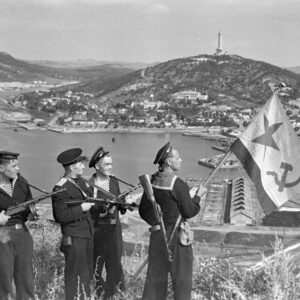 Ρωσία: Αποκαλυπτήρια γιγαντιαίου μνημείου 15 μέτρων για τη νίκη επί της αυτοκρατορικής Ιαπωνίας
