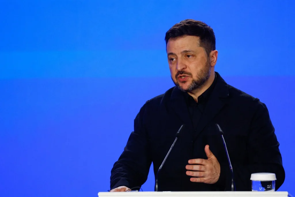 Ο Β.Ζελένσκι ανακοίνωσε την παύση των επιθέσεων κατά της Ρωσίας