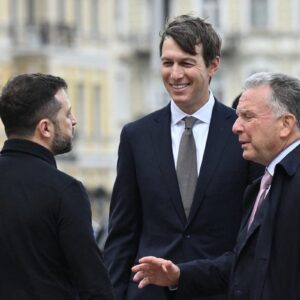 Axios: Πιέσεις Κούσνερ και Γουίτκοφ στον Ζελένσκι για άμεσο «ρήγμα» στο μέτωπο πριν από τον χειμώνα