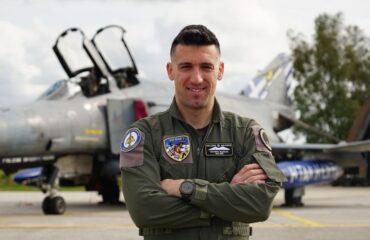 «Μαμά δε μπορεί να είναι ο μπαμπάς του Άλκη»: H ανάρτηση που «ραγίζει» καρδιές για τον πιλότο του Phantom Γ.Μπλέσια