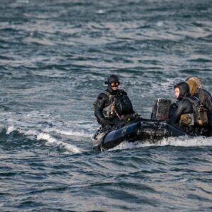 Μυστική επιχείρηση των ΗΠΑ στο Στενό του Ορμούζ: Οι Navy SEALs εξουδετέρωναν ιρανικές νάρκες επί τέσσερις μήνες