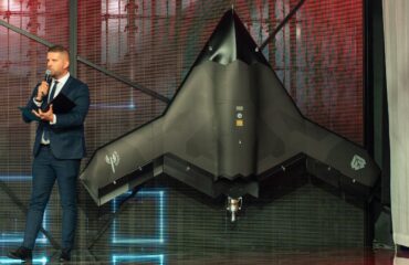 Warmate 30: Το νέο πολωνικό drone με εμβέλεια 250 χλμ. και τεχνολογία stealth (βίντεο – φωτο)