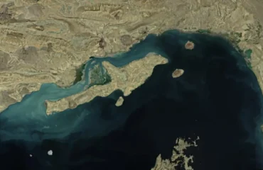 Iράν: Eκρήξεις στο νησί Κεσμ στην περιοχή των Στενών του Ορμούζ