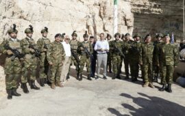 Σε Ρω και Στρογγύλη ο Κ.Μητσοτάκης αποκαλύπτοντας την δύναμη των φυλακίων!