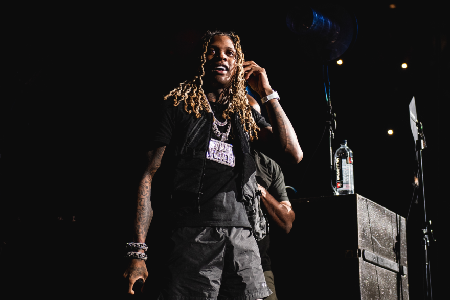 Αθωώθηκε ο ράπερ Lil Durk για το «συμβόλαιο θανάτου» – Παραμένει στη φυλακή για νέα υπόθεση