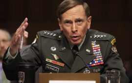 Ουκρανία: Ο πρώην αρχηγός της CIA Ν.Πετρέους βρισκόταν στο τρένο που έγινε στόχος ρωσικού drone