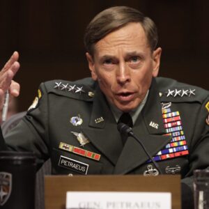 Ουκρανία: Ο πρώην αρχηγός της CIA Ν.Πετρέους βρισκόταν στο τρένο που έγινε στόχος ρωσικού drone