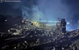 Η Ρωσία κτύπησε για πρώτη φορά ουκρανικά πρατήρια καυσίμων σε συνοριακό πέρασμα προς την Πολωνία (βίντεο)