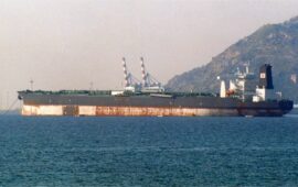 Ιράν: Νέα έκρηξη σε τάνκερ νότια του Ορμούζ – Το «Algeya» χτύπησε σε θαλάσσιες νάρκες